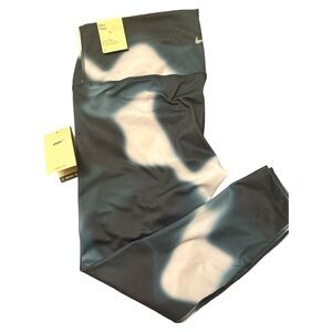 Nike Yoga Dri-Fit Tie Dye : XXL